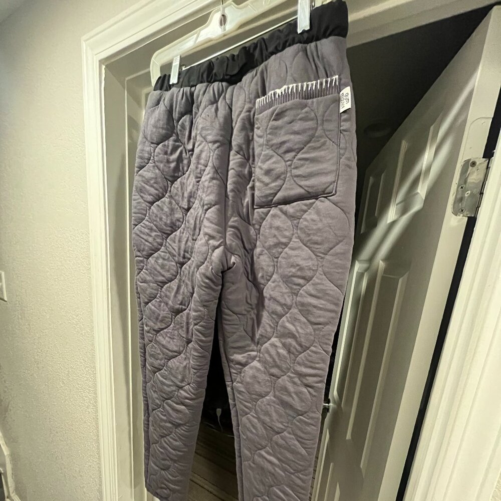 Gym Master Wave Quilted Easy Pants NWT Gray